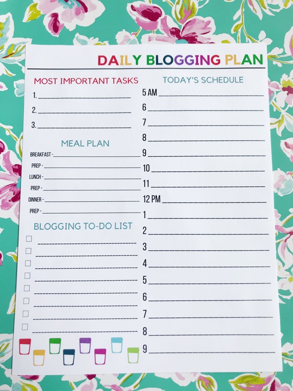 Make the most of your blogging time with this Daily Blogging Plan. Free printable planning page for bloggers.