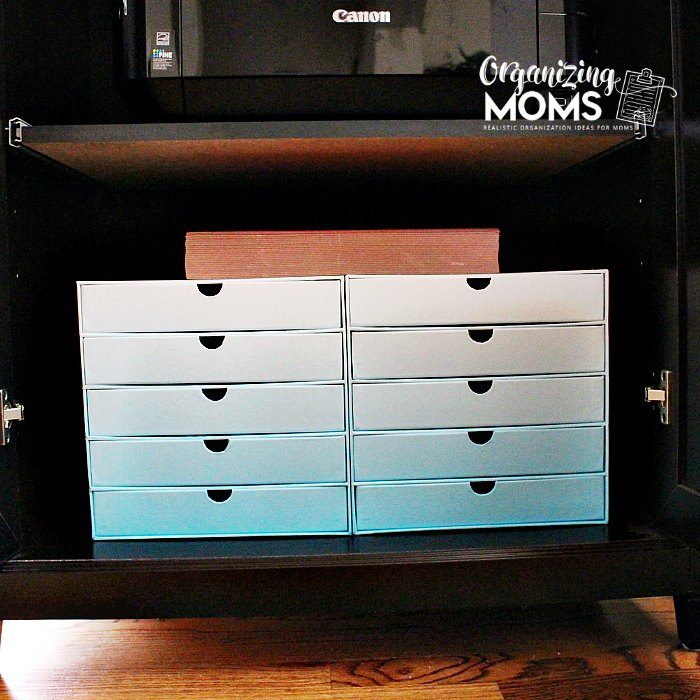 How to organize a printer and paper. Great for families with kids who use the paper and/or printer.