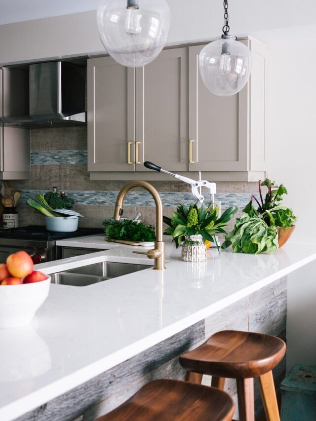 How to Declutter Your House in a Week Web Story