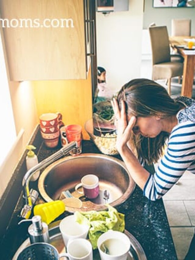 cropped-messy-kitchen-overwhelm.jpg