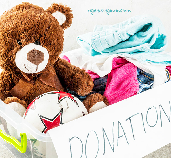 donating decluttered items