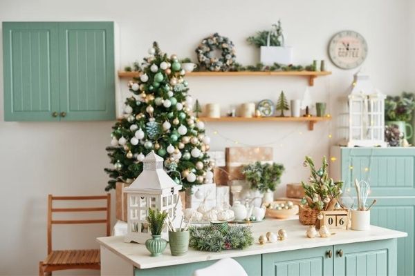 what to declutter before christmas