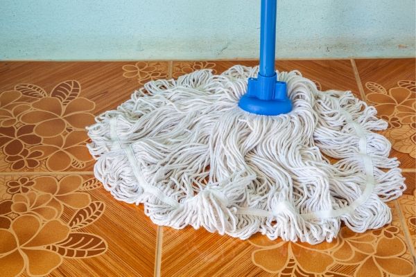 white mop tile floor